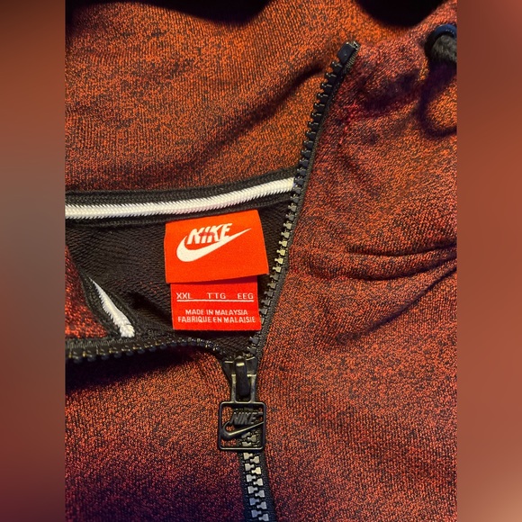 VINTAGE NIKE JACKET - Picture 2 of 4